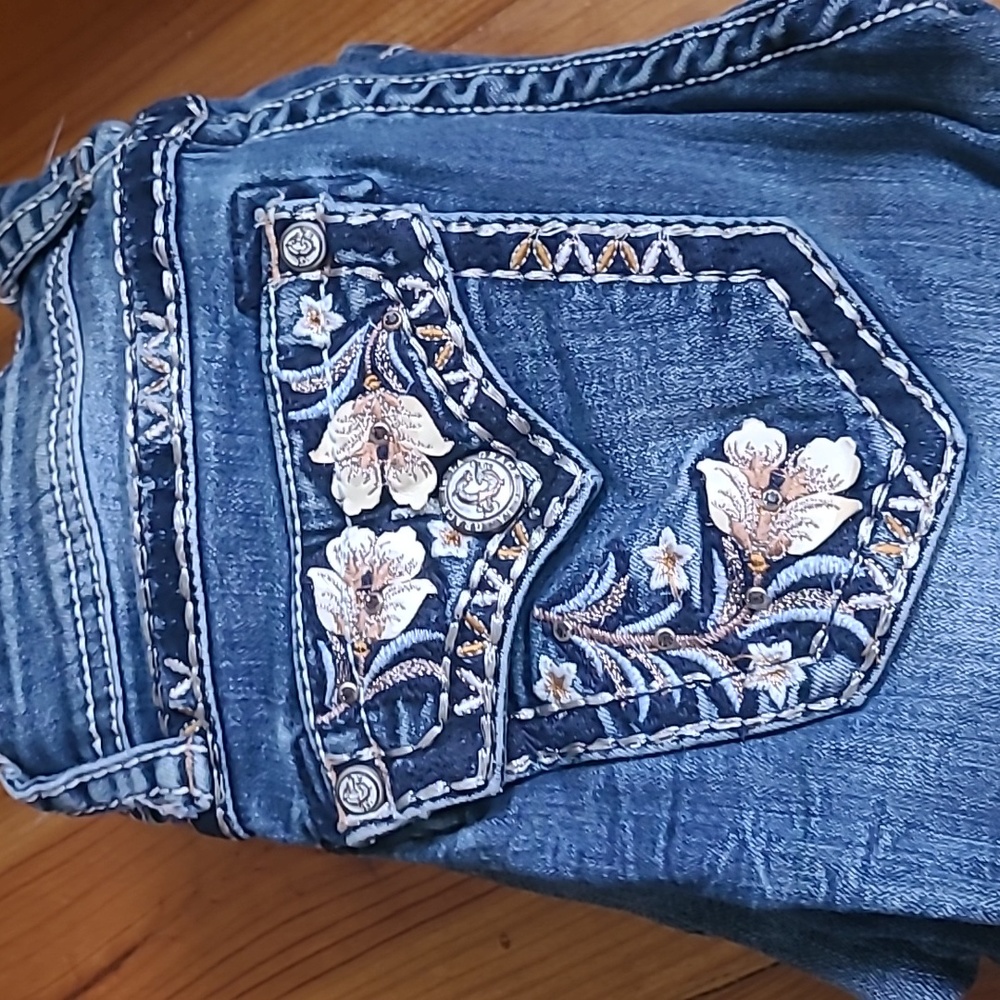 Grace in LA jeans
